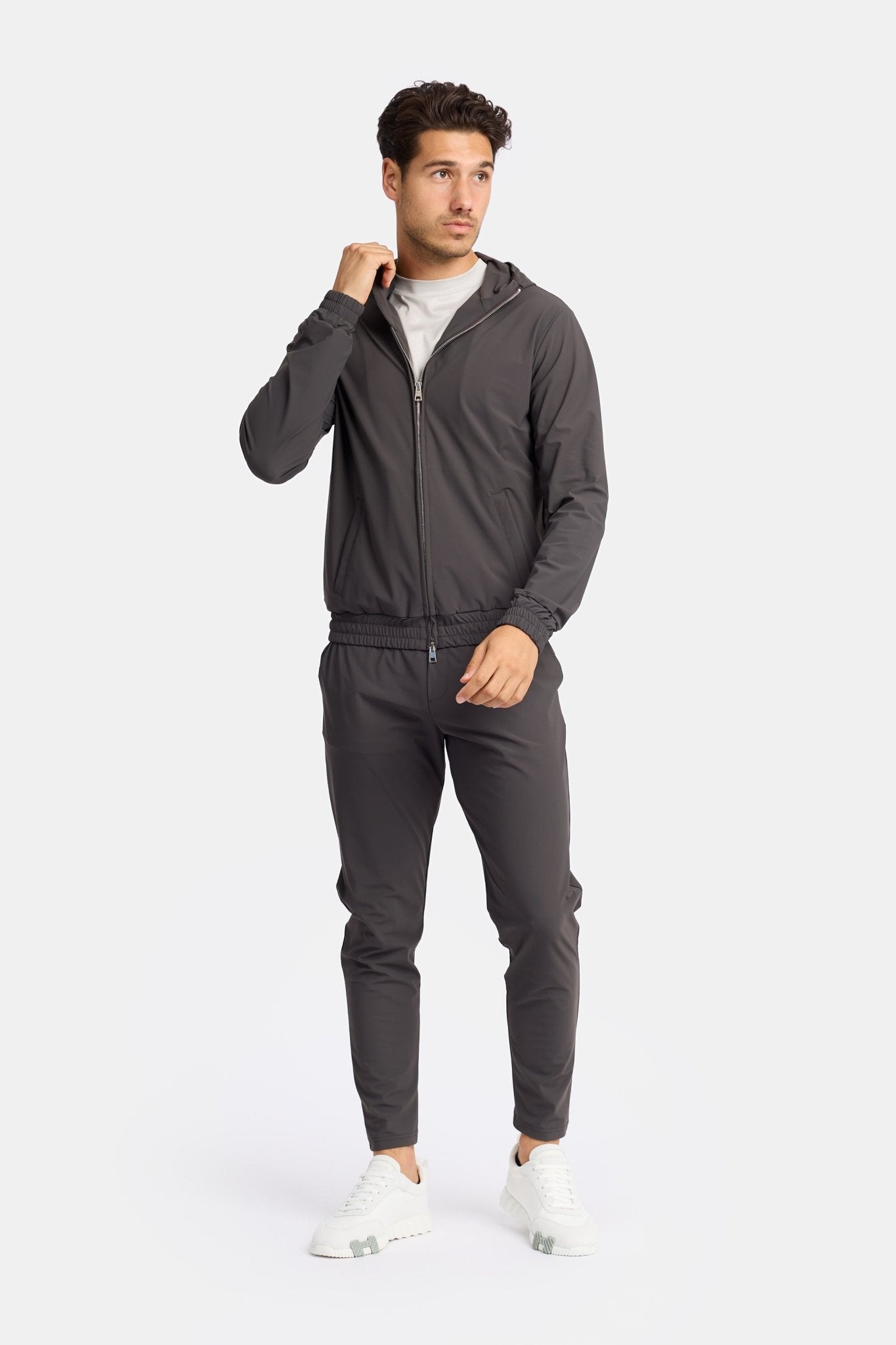 Manteau technique à capuche gris ardoise Manteau technique à capuche gris ardoise